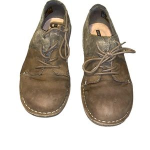Clarks Collection Womens Us 7.5 Dark Beige Suede Lace-up Oxford Shoes